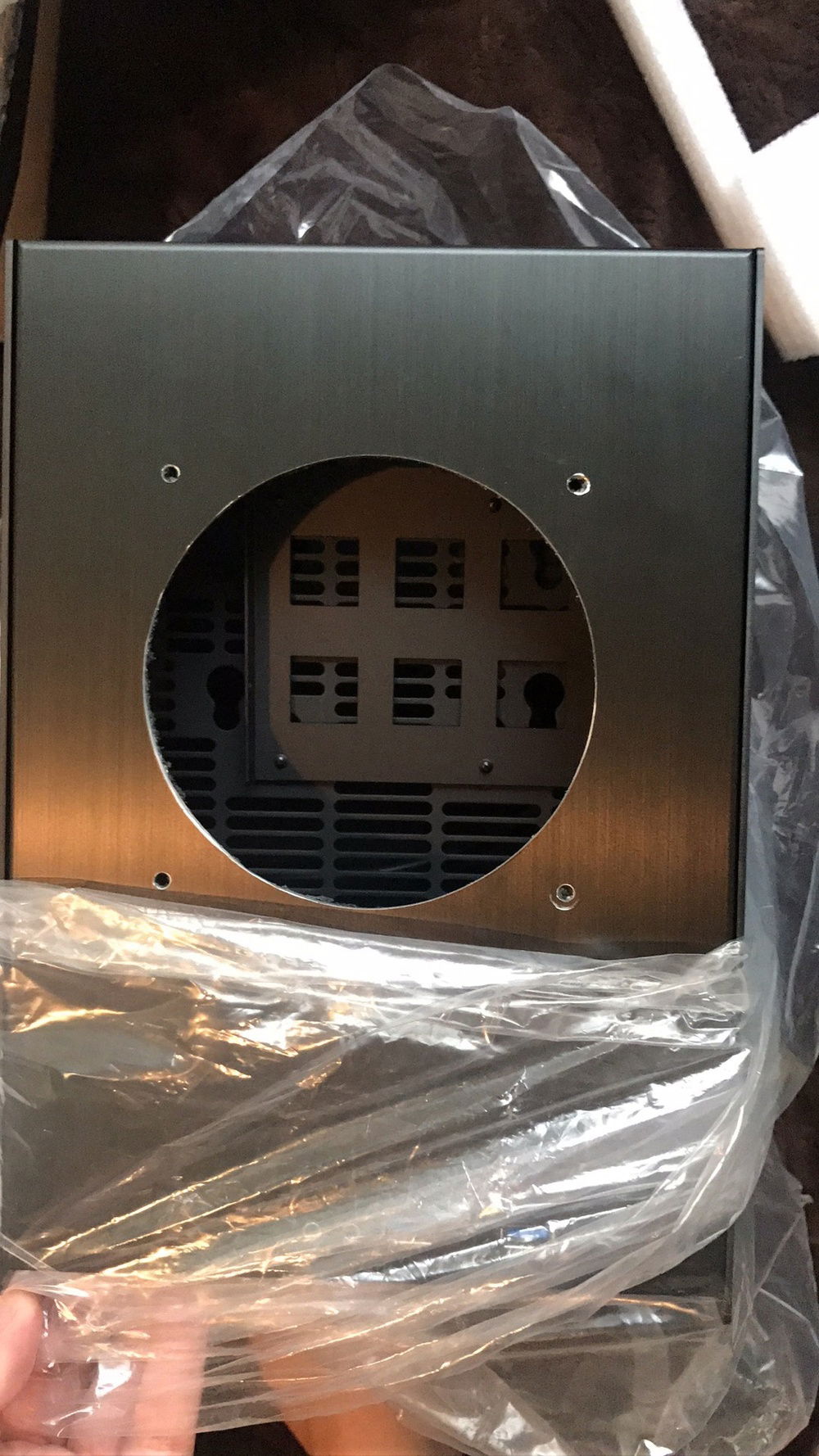 Self-drill Front Fan hole for custom fan cover + extra fan