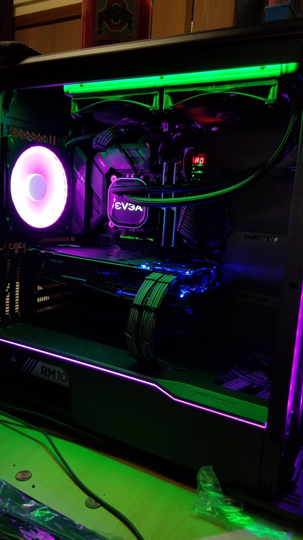 The finished product with the initial color scheme I had chosen. Note that I was still using an AIO at this stage. This was while I waited for all the water cooling parts to arrive.