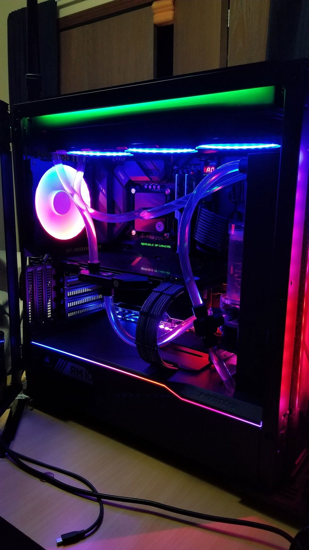 The original version of this build. The Evolv X served me well and is now housing the secondary system.