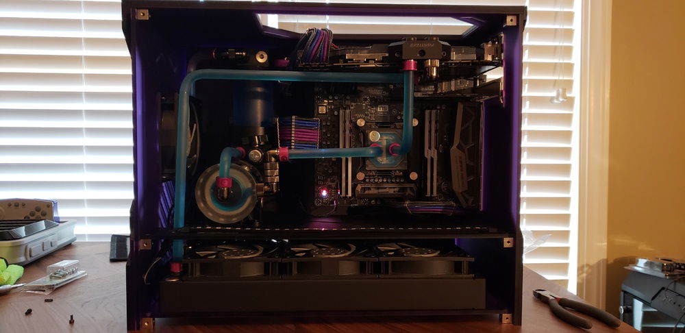 I figured I should throw in a picture of my pc without the power being on