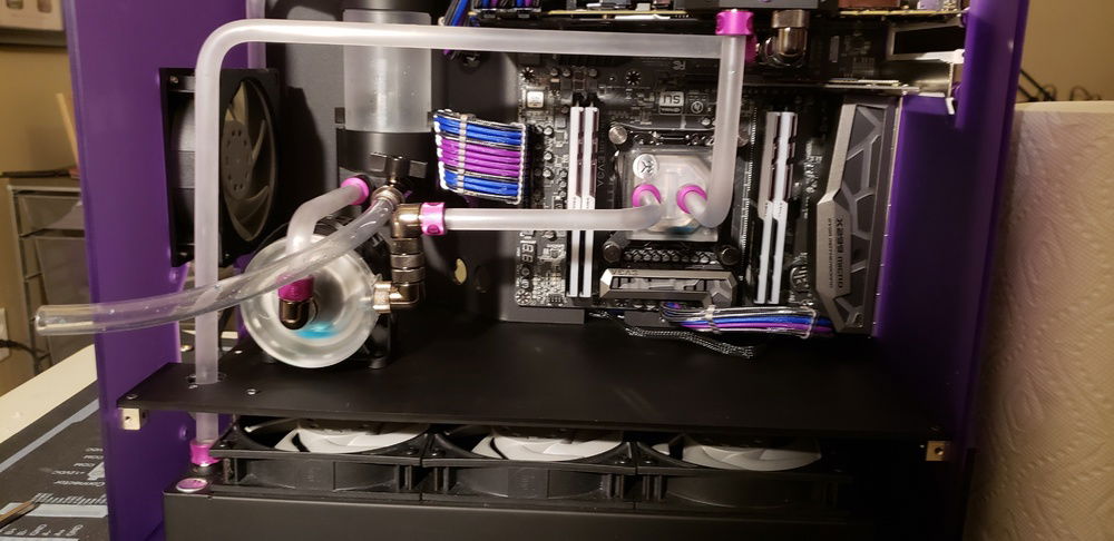 I'm really happy with how the frosted effect looks on this system