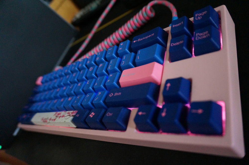 Ducky Miya Pro Sakura with TaiHao Anemone keycaps