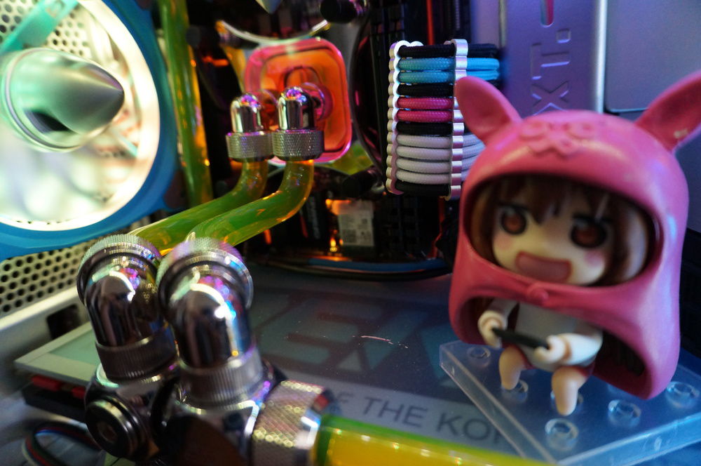 Himouto nendoroid modded to become a gremlin D.va who plays games