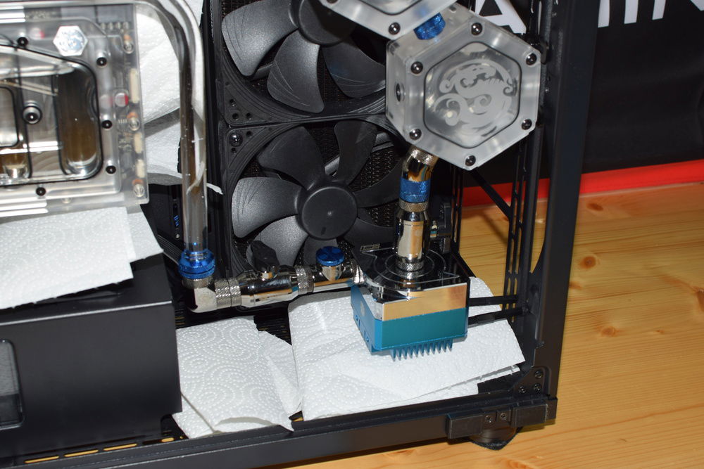 Royal Blue by Bitspower & Seelenwolf