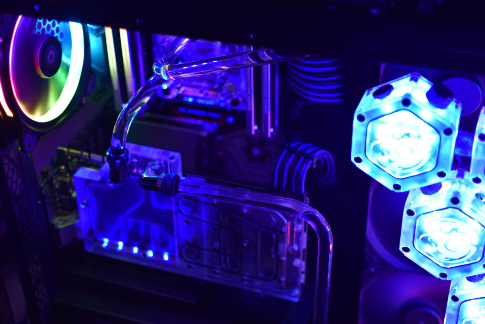 Royal Blue by Bitspower & Seelenwolf