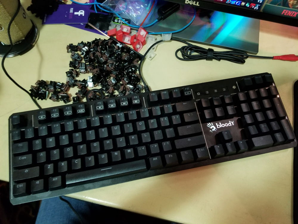 oh yeah, the keyboard is also full RGB