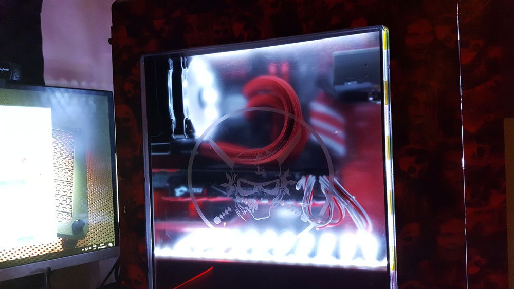 Transparency test on LCD side panel