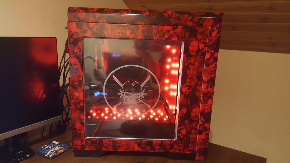 Infinity effect on case lighting