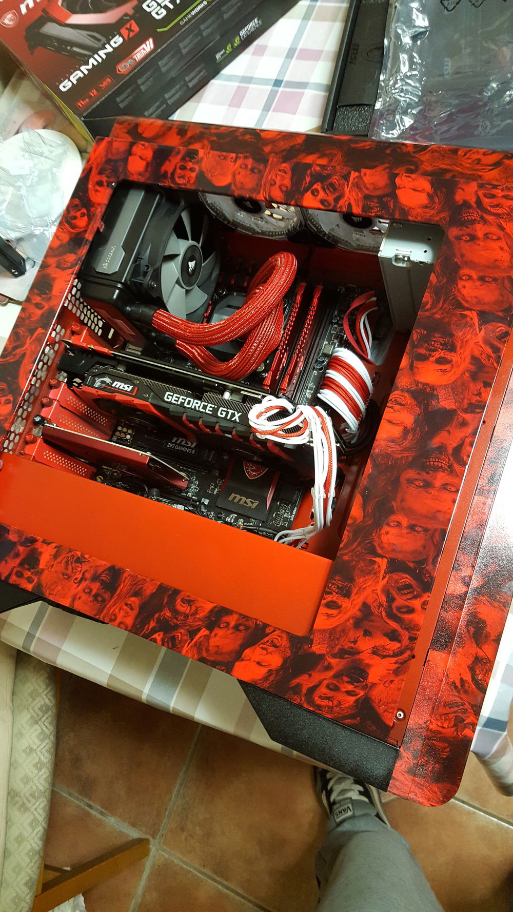 Inital fitting hardware after paint job. ( I ended up switching the H80 for the H100i V2