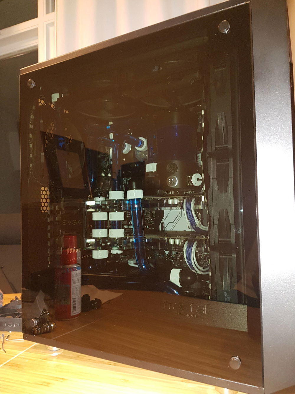 Darkness of the Meshify C TG