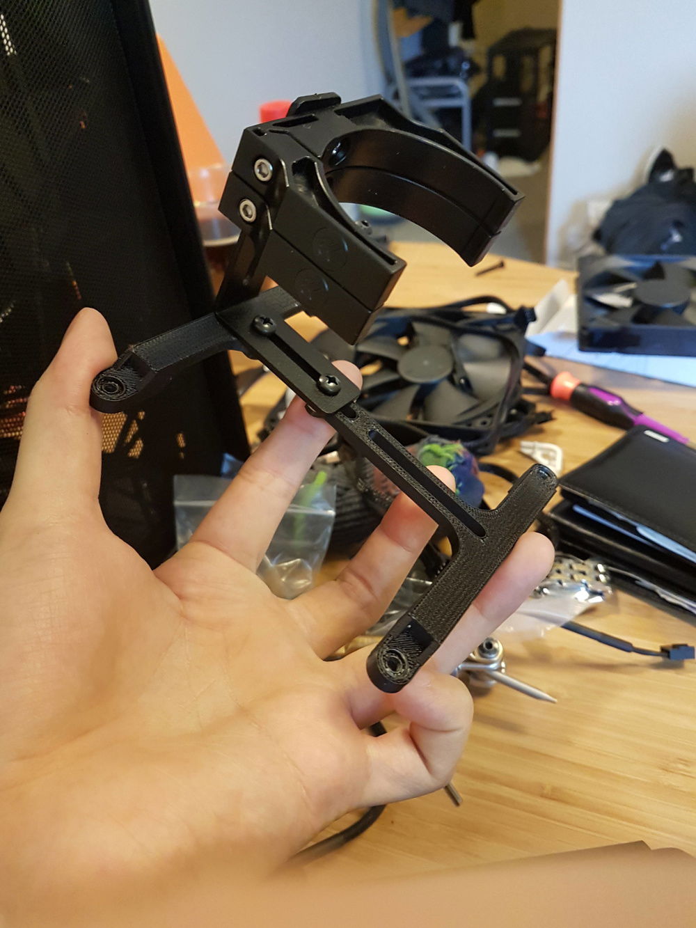 3D printed reservoir mount