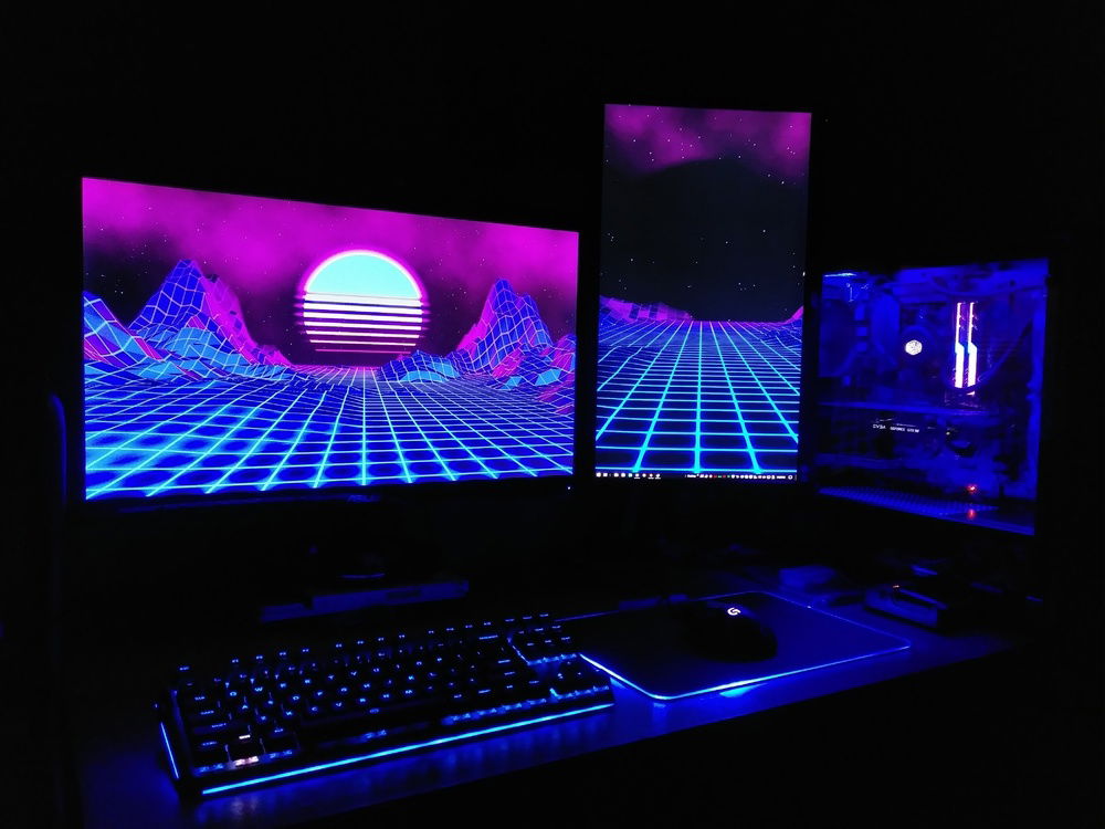 My Retro Ryzen photo of choice, going to be tying this build up with a EVGA GTX 980 Ti Hybrid here soon then off to Zen 2!