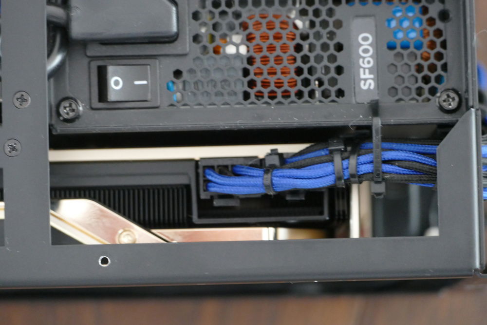 Detail of Graphics-Card Cable (Tied to PSU Bracked cause the Riser Cable would push the Graphics-Card out a little)