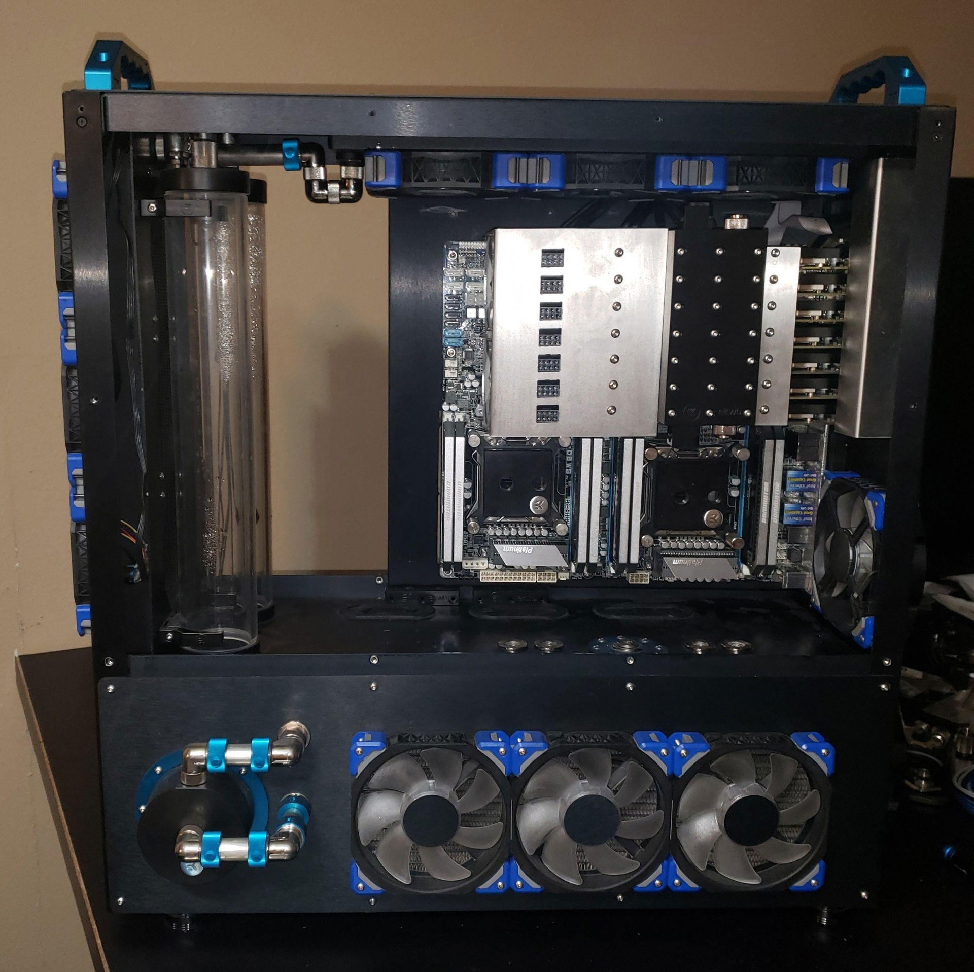 7 Player VM Gaming Monster » builds.gg