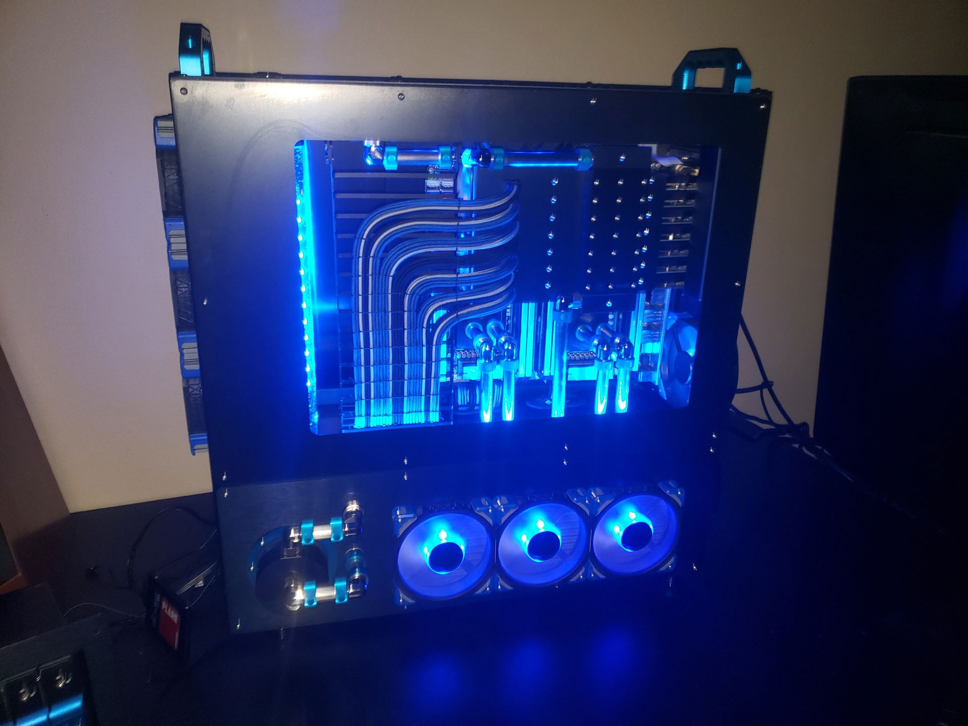 7 Player VM Gaming Monster » builds.gg