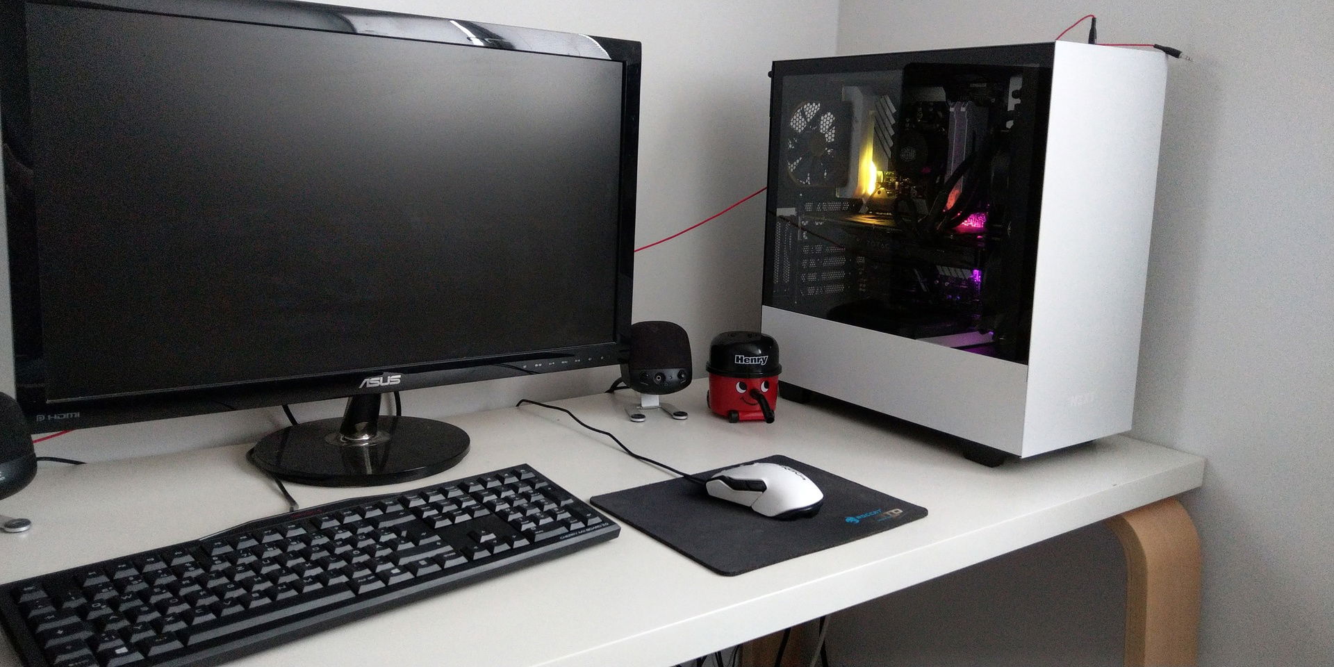 Black and White RGB Hell » builds.gg