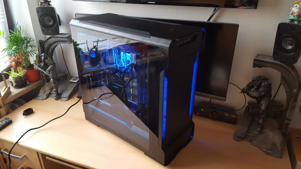 The big one but still without custom cable