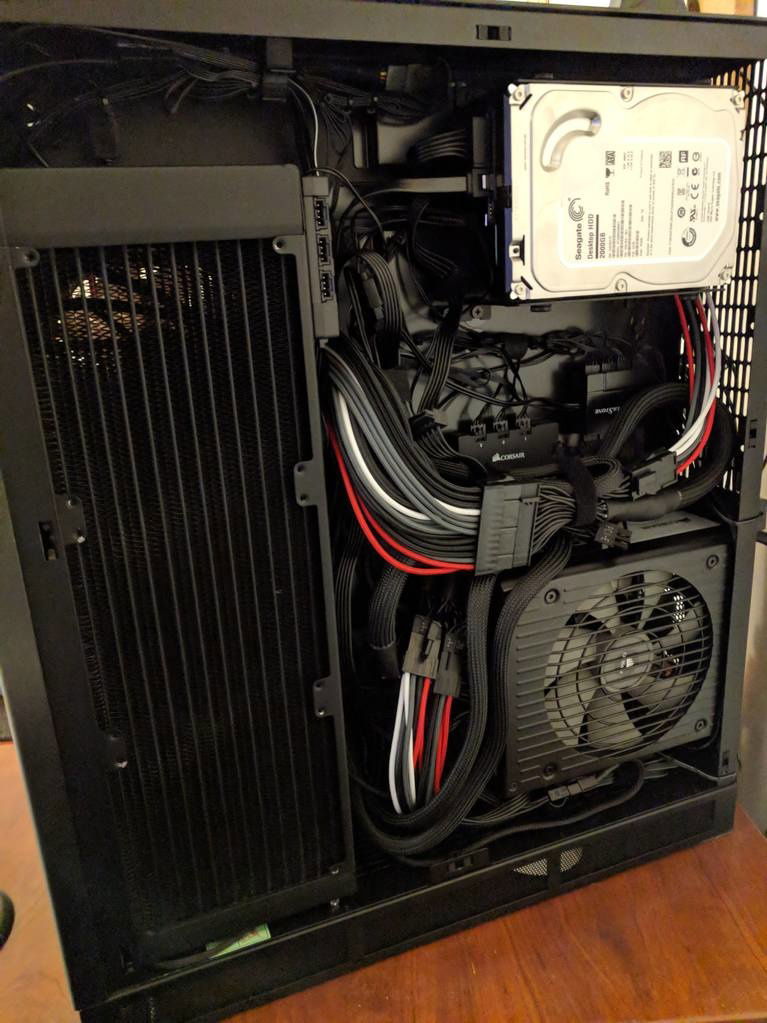 Let's ignore the cable management in the back.