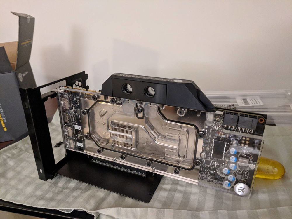 I wasn't a huge fan of how the card sat on the rear slot, it puts the card very close to the motherboard and just look a little odd with the flat shelf on the front.