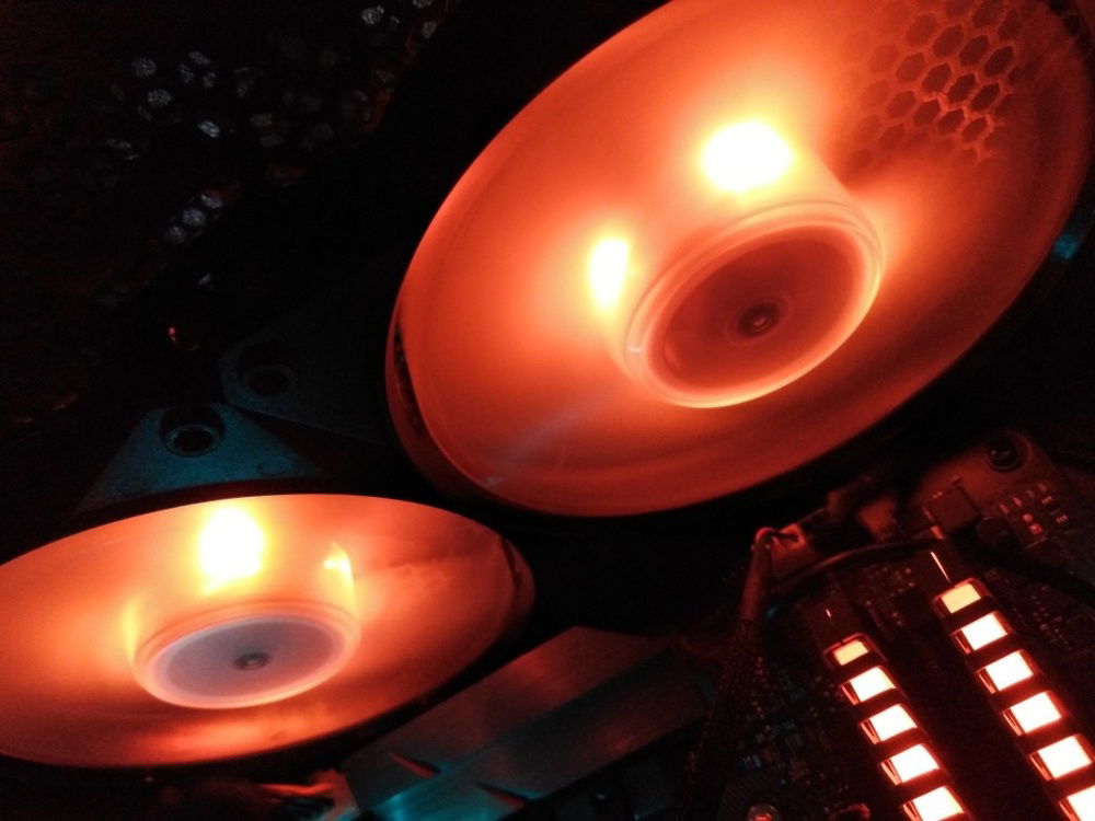 New Coolermaster RGB fans for exhaust at the top of the case