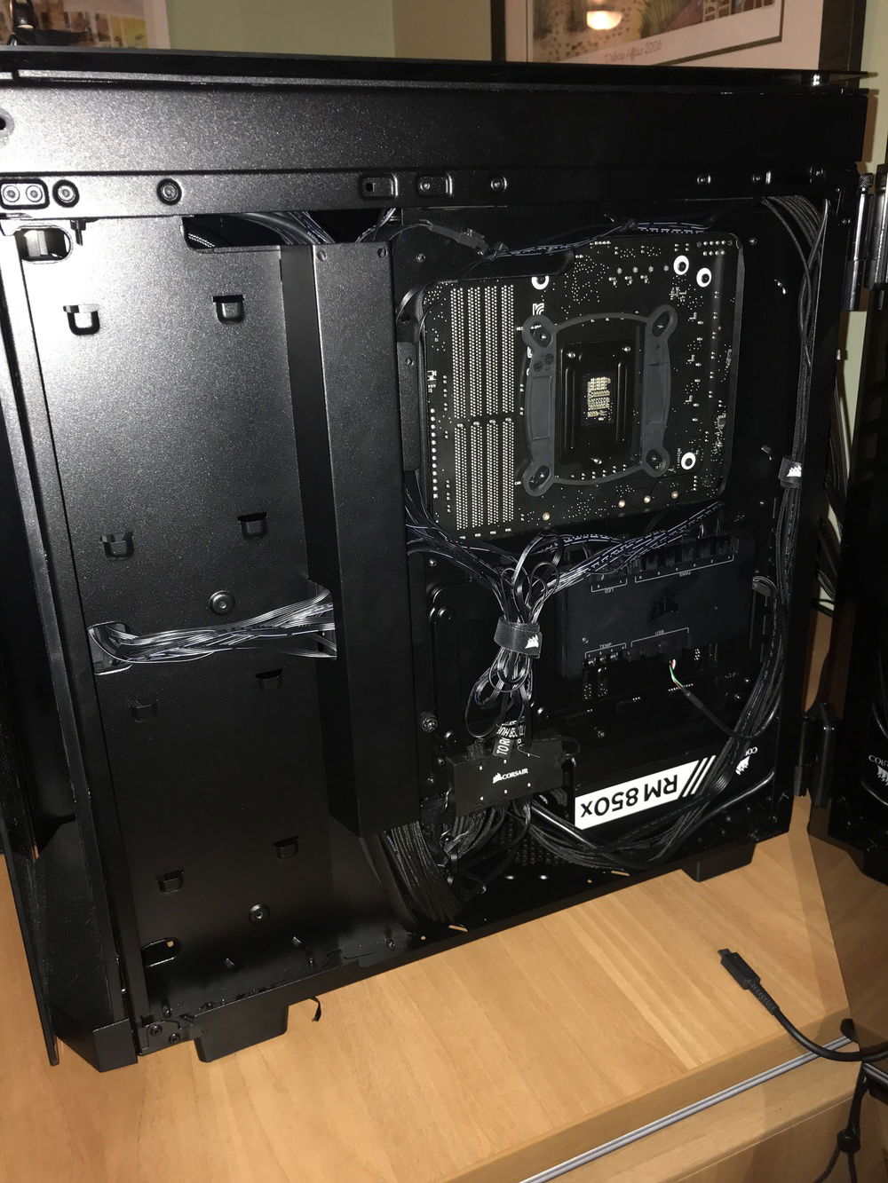 Check out that crispy rear panel cable management!