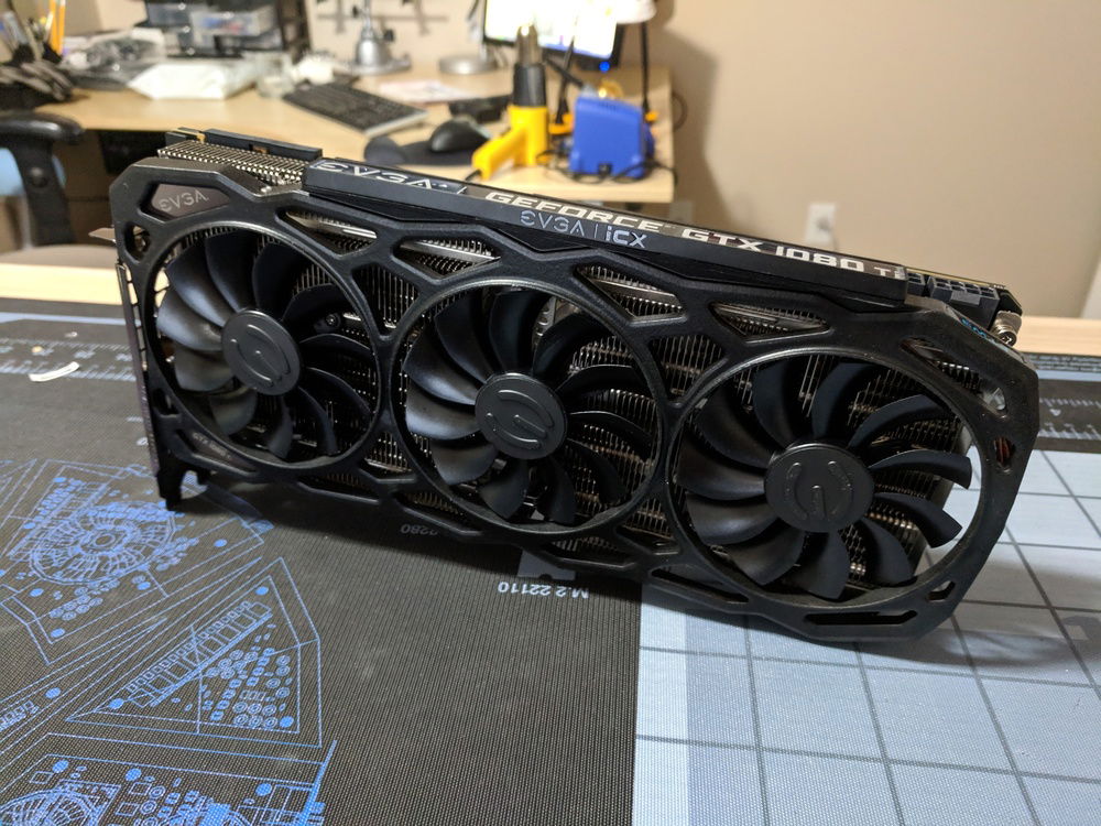 Shroud painted and reassembled. One of the most PITA graphics cards I've ever disassembled.