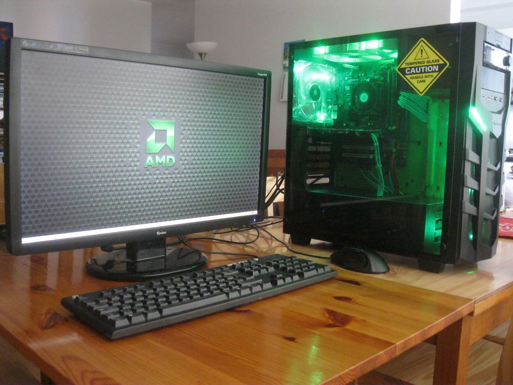 Complete setup, except the speakers. Also the location on the dining table is temporary.