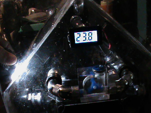 Showing some of the 14mm x 10mm PETG plumbing, the flow indicator and the outlet fluid temp display.