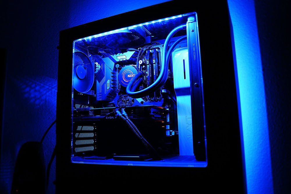 Before the Hue+ and RGB Fans