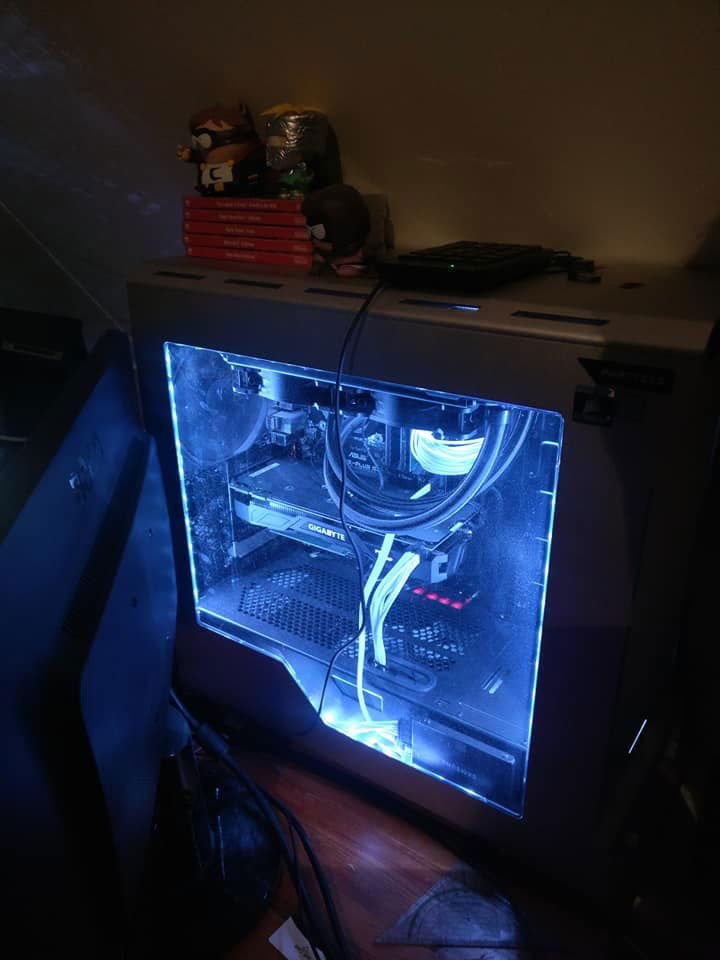 Case + hardware