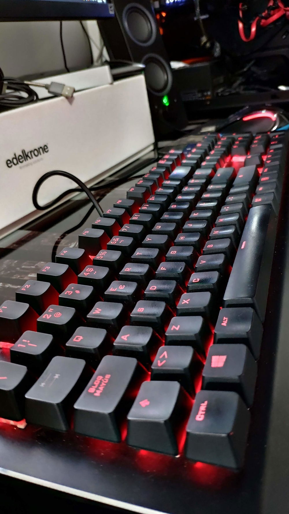 Good keyboard with a very cheap price