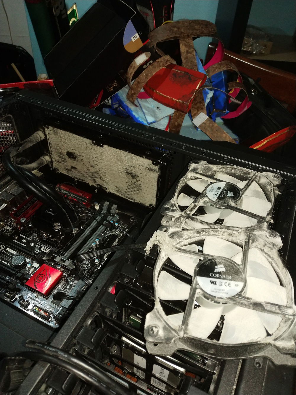 Disgusting reminder to clean you AIO radiator and fans once in a while. I figured it wouldn't be that bad since they are exhausts and all my intake air is filtered. I WAS WRONG.