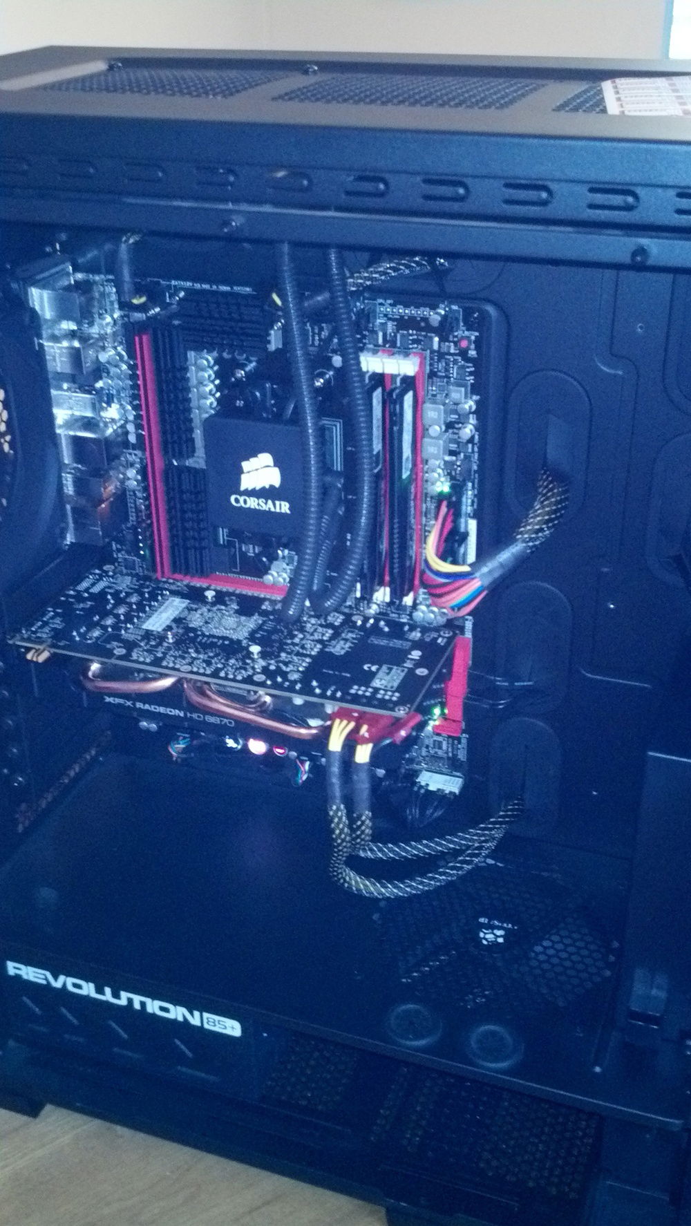 The 6870 has been upgrade to a rx480
The PSU has been upgraded to the ax860