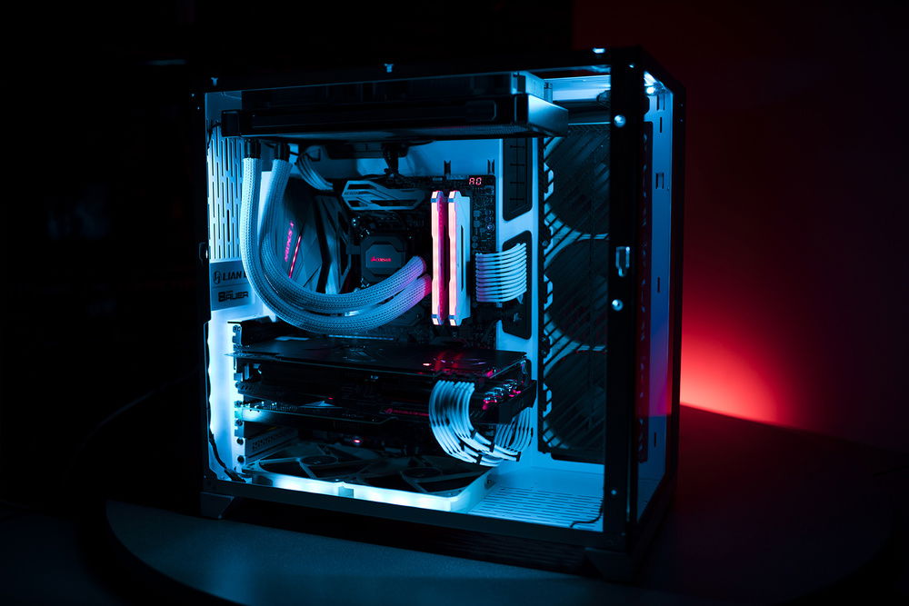 Glamour shot prior to Radeon VII update (Vega 64 Strix Pictured)