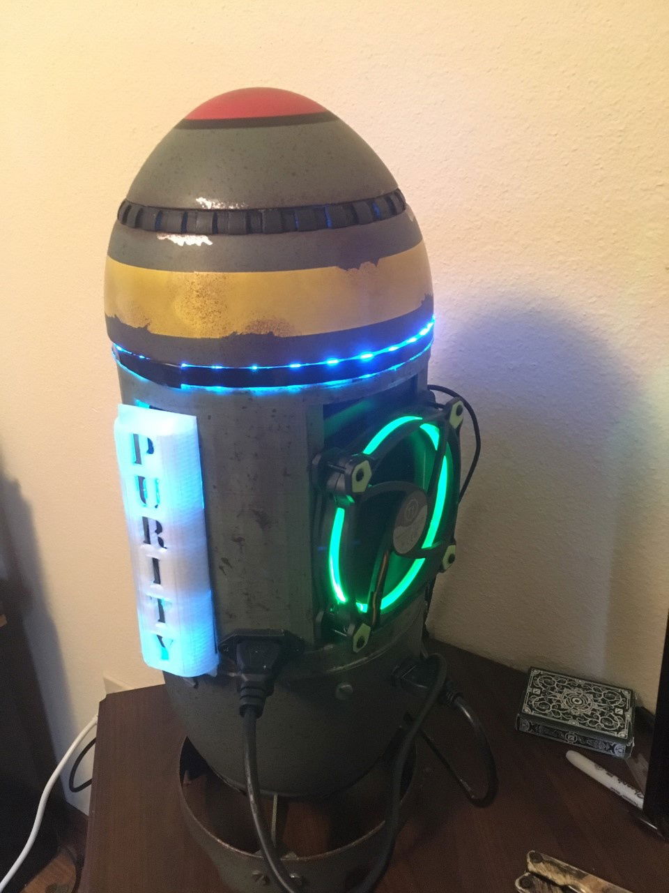 Full 27mm radiator set up in pull configuration, this allows me to upgrade to a 9th gen CPU in the future.