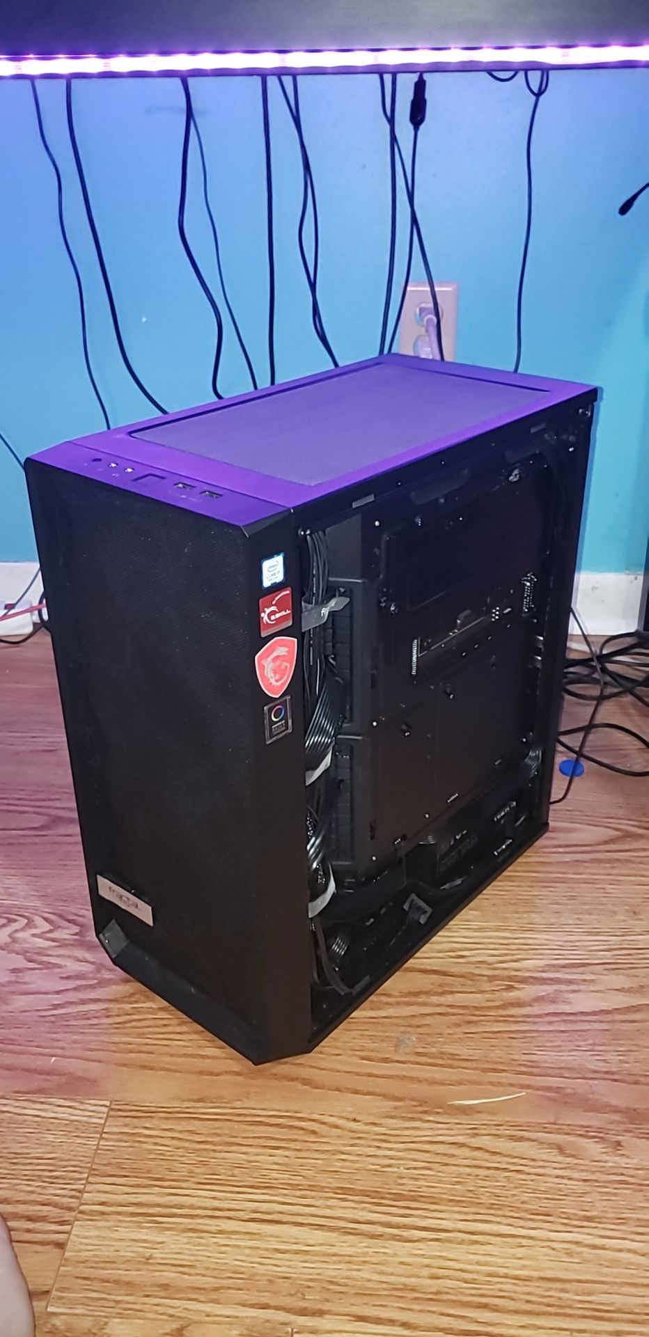 Back isometric (no back panel)