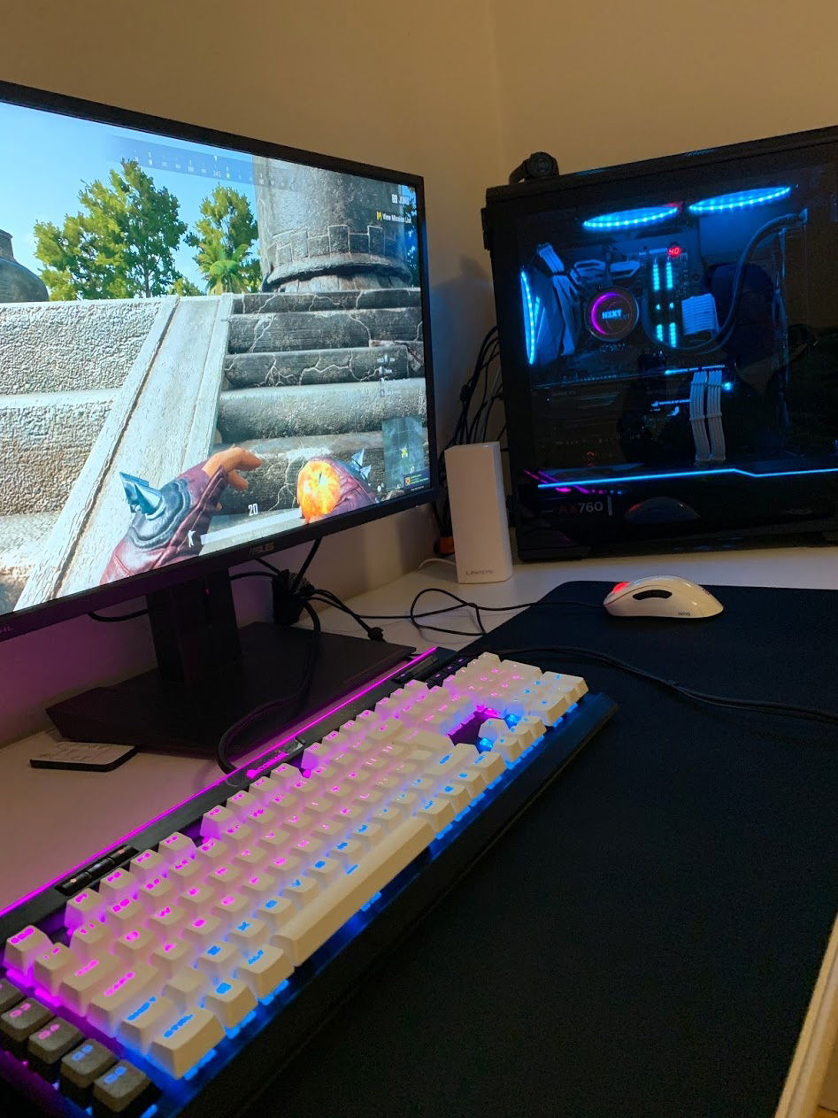 White doubleshot keycaps for the k95 platinum.