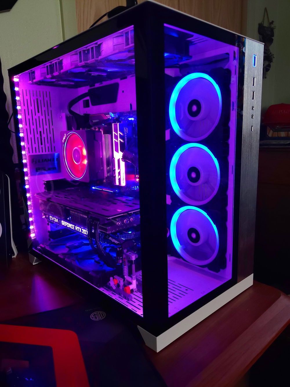 My new 2070 Super with a custom adjustable Lego GPU brace.