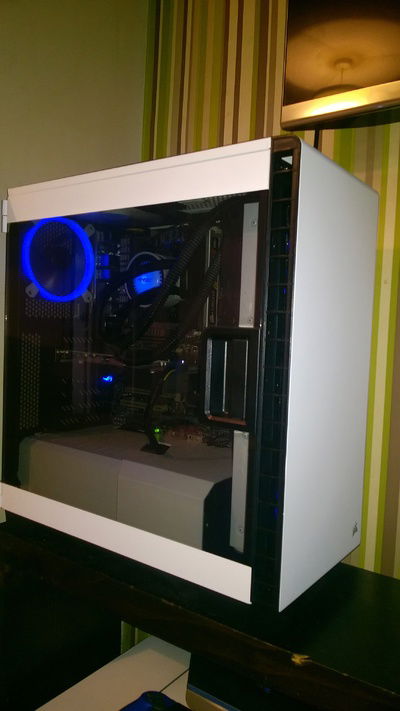 RED gaming pc » builds.gg