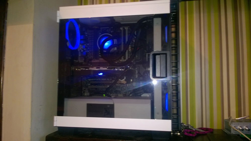 i got a ssd. with some more custom case modding i was able to have it on show