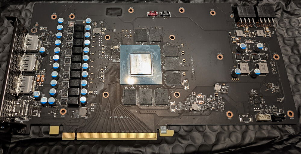 Stripped of its initial MSI trio cooler