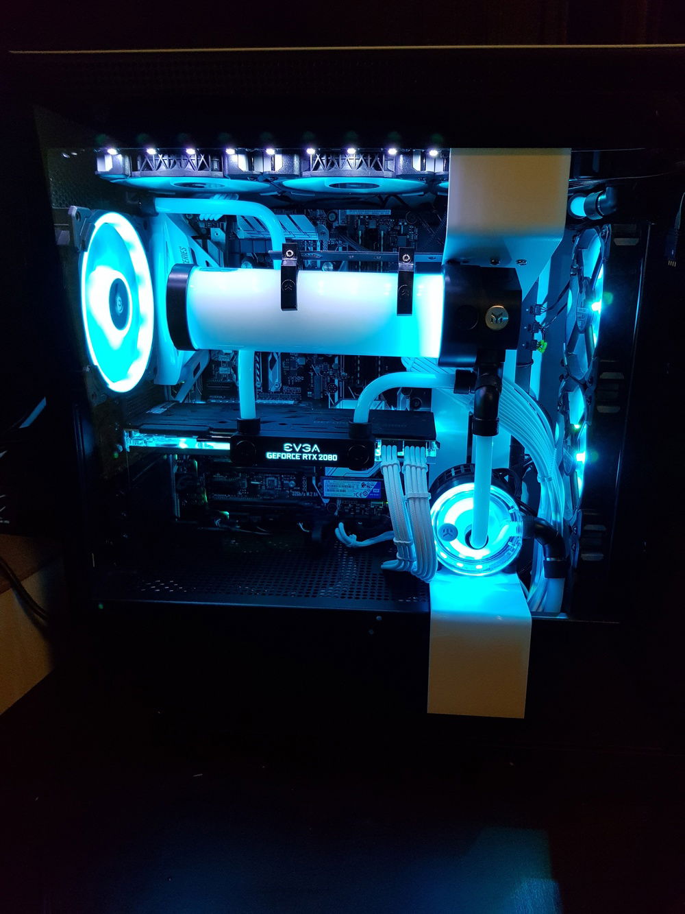 Although it looks good to install the the pump on the NZXT bracket, at around 60% load , the bracket starts to resonate due to the pump vibration, will need to put some silent blocks underneath the pump as a next step.