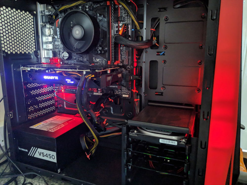 Messy cables! Look at those cables, lovely.