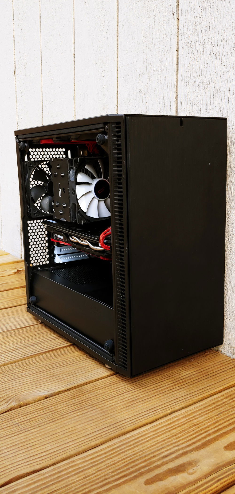 Tower without the Tempered Glass side panel on.