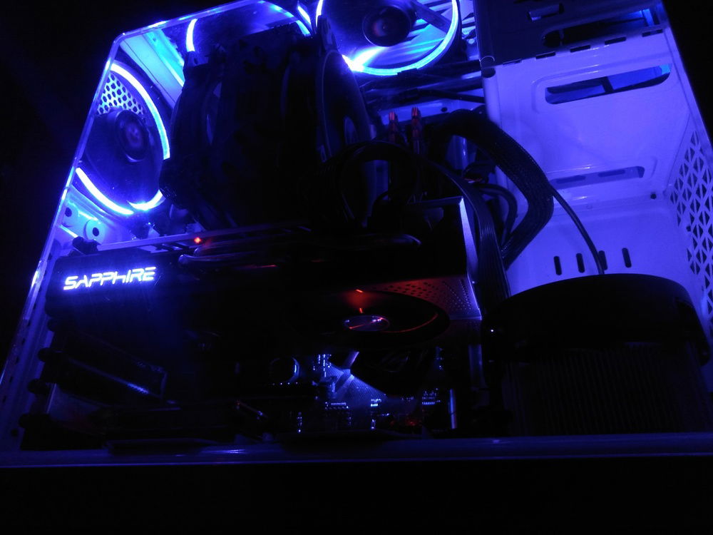 White and Blue/Purple AKA Frozen Sapphire » builds.gg