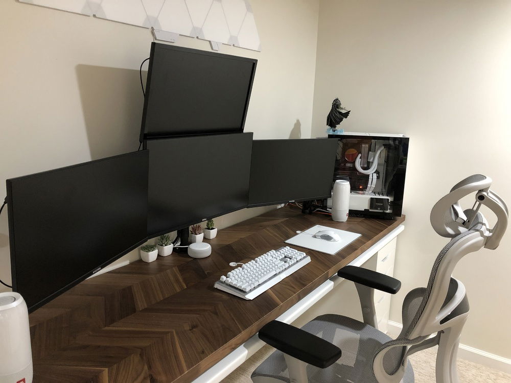 Side view of PC setup with all RGB off and lights on