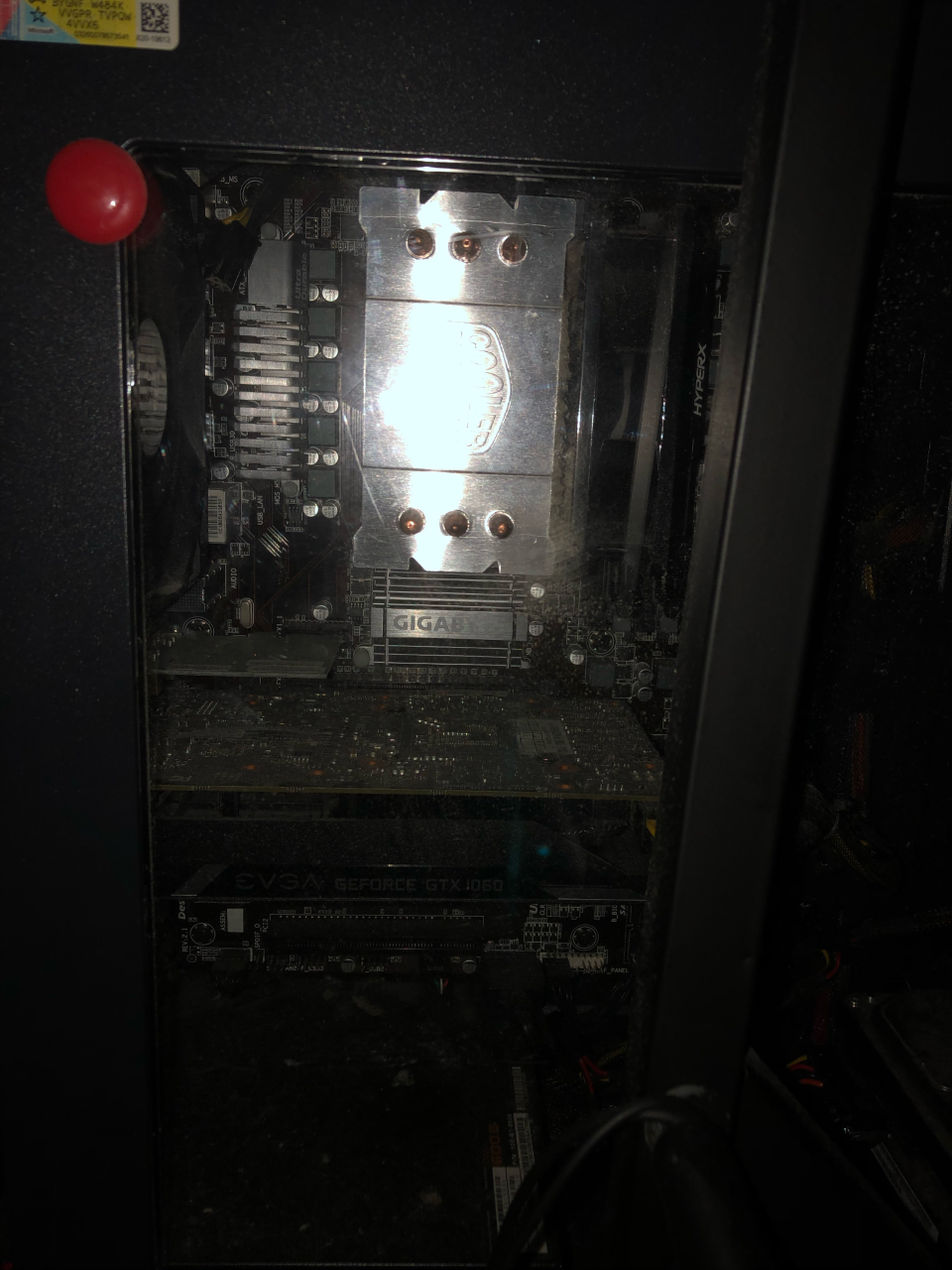 The dusty inside of my build.