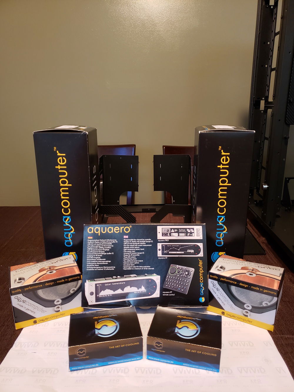 Nothing but the best, aquacomputer all the way!