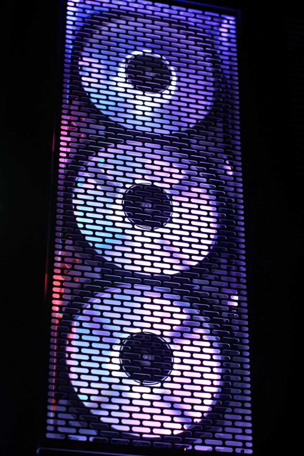 A photo of the front grill of Martini- really looks ominous from this angle!