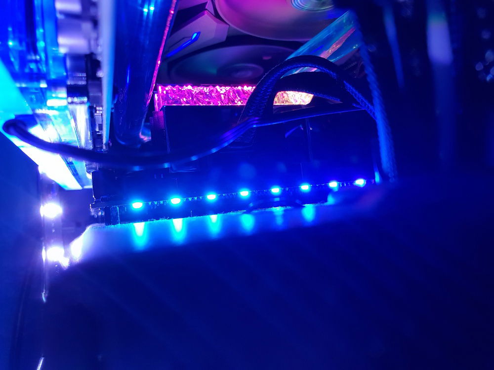 Two TRIDENT Z ROYAL for the ITX Motherboard